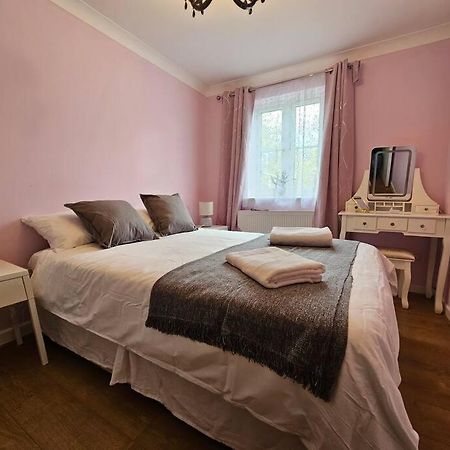 Lovely Flat Close To Shepherd'S Bush Διαμέρισμα Λονδίνο Εξωτερικό φωτογραφία