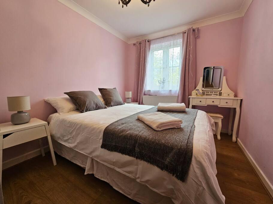 Lovely Flat Close To Shepherd'S Bush Διαμέρισμα Λονδίνο Εξωτερικό φωτογραφία